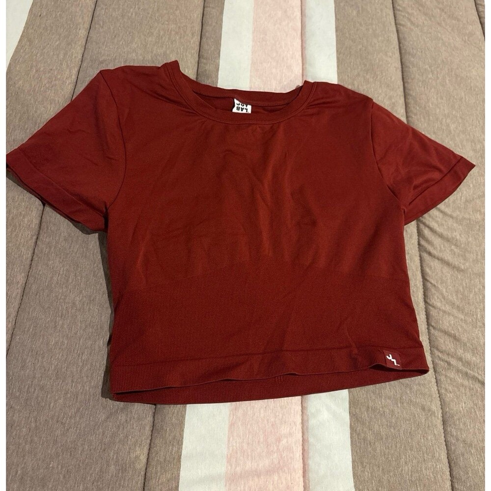 workout top